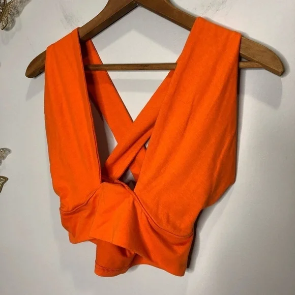 🦋🌙 SHEIN | Orange Criss Cross Strap Crop Top - Picture 2 of 10
